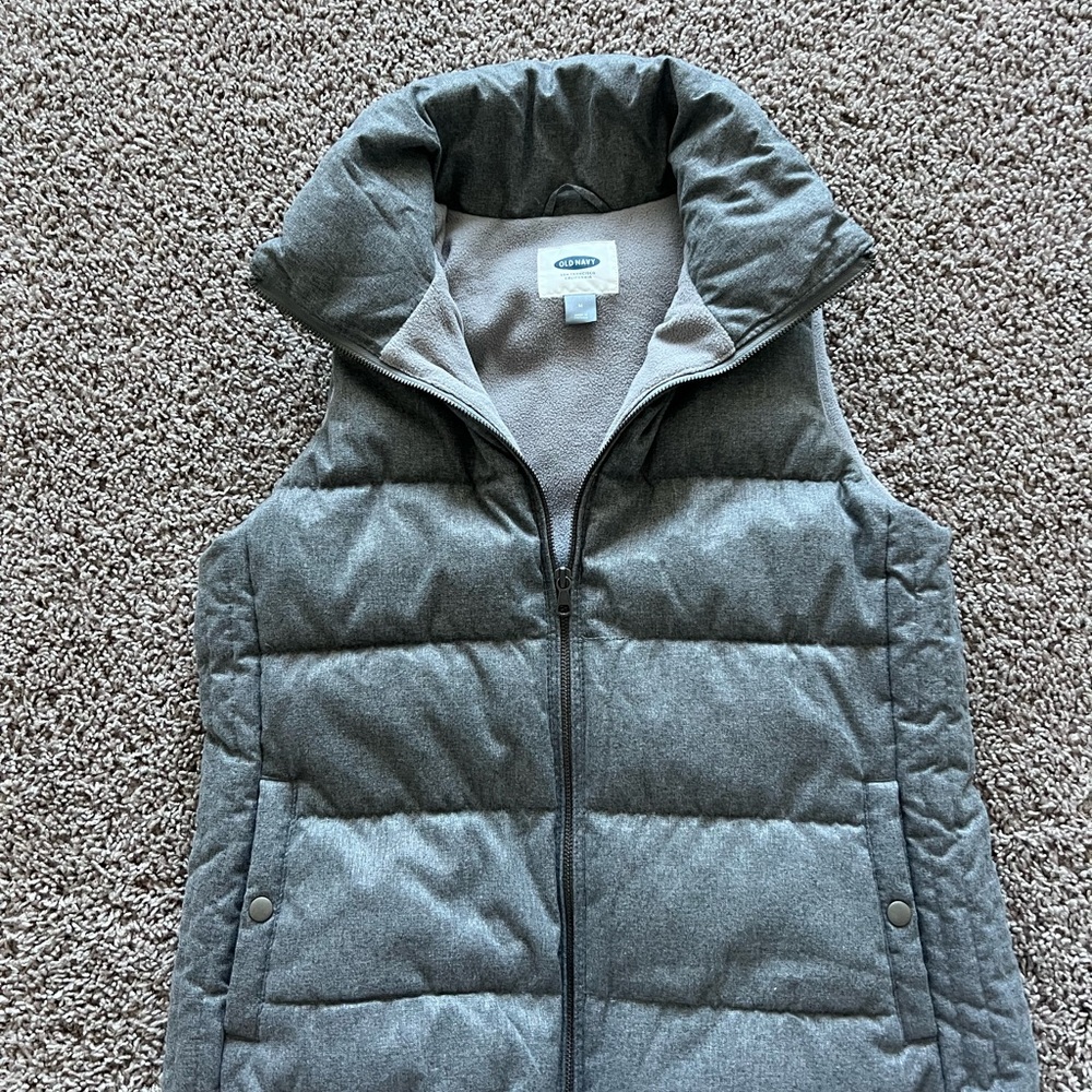 Old Navy Charcoal Puffer Vest